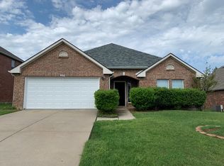 2724 Winterberry Ln, Little Elm, TX 75068