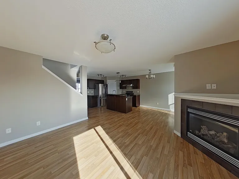 7665 Schmid Cres NW — Photo 5