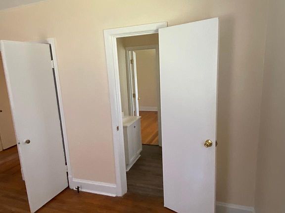2nd image of 805 N McPhaul St