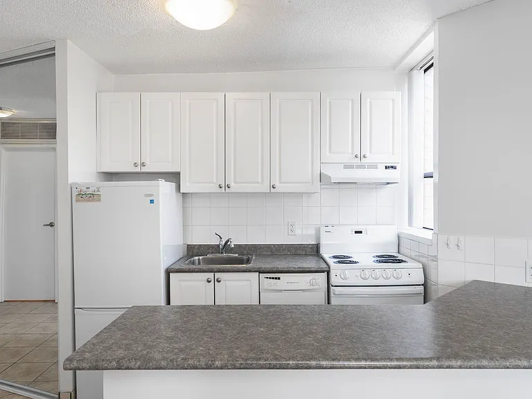 1228 Nicola St #203 — Photo 10