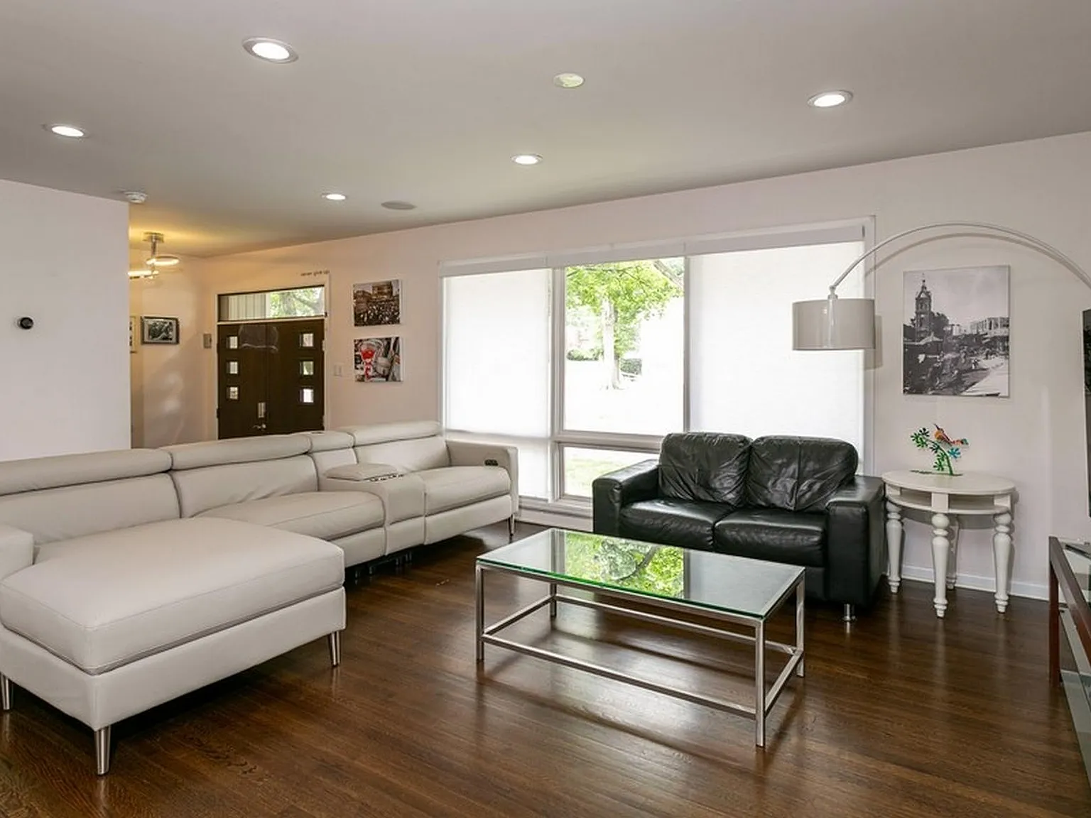 5 bed, 2435 sqft, $7,250 — Photo 2