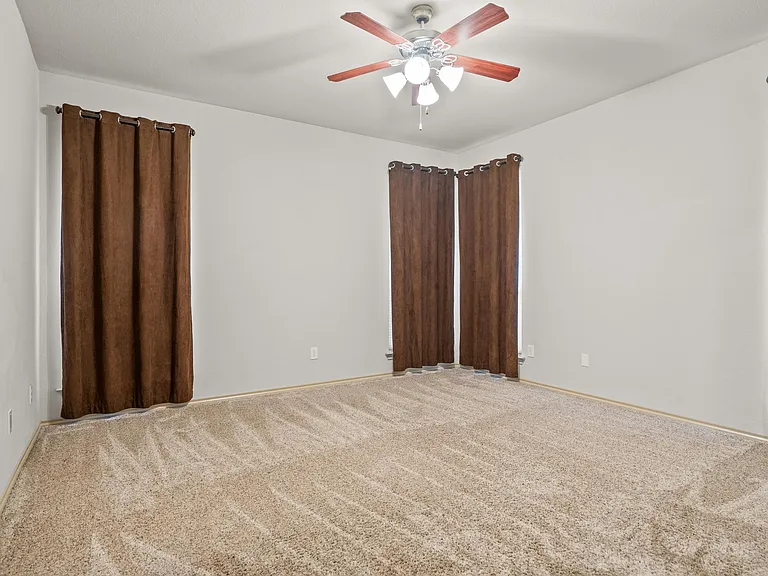 3200 Stonecrop Trl — Photo 18