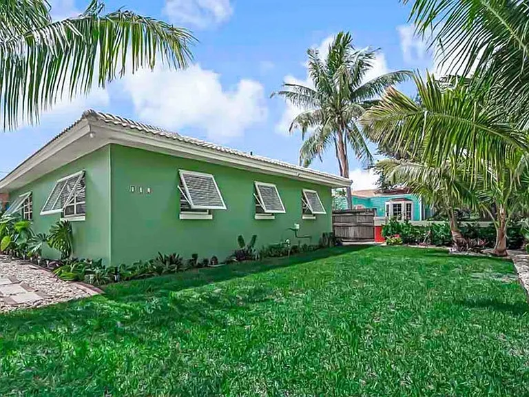 532 N Palmway — Photo 16