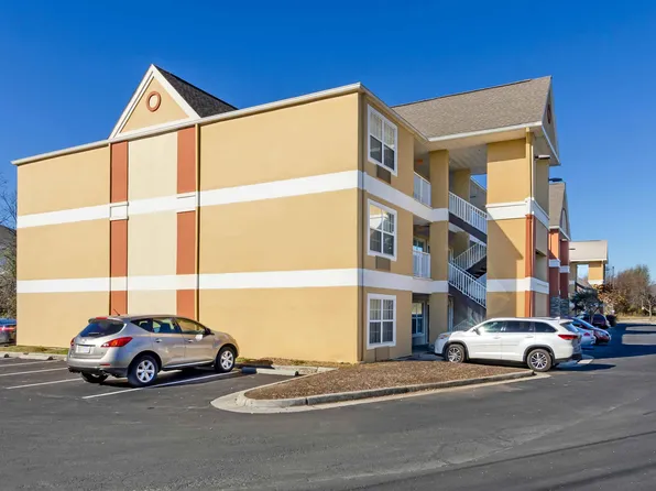 Roanoke - Airport, 2705 Frontage Rd NW, Roanoke, VA 24017