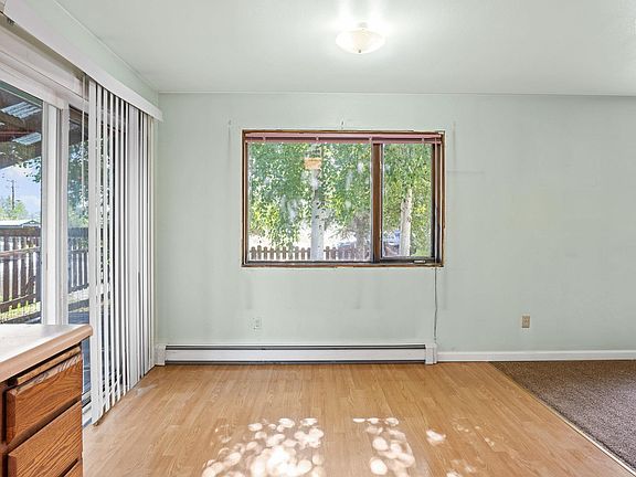 5th image of 910 25th Ave