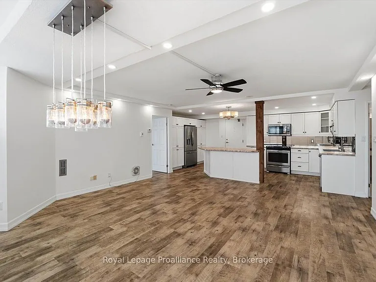 350 Front St #504 — Photo 2
