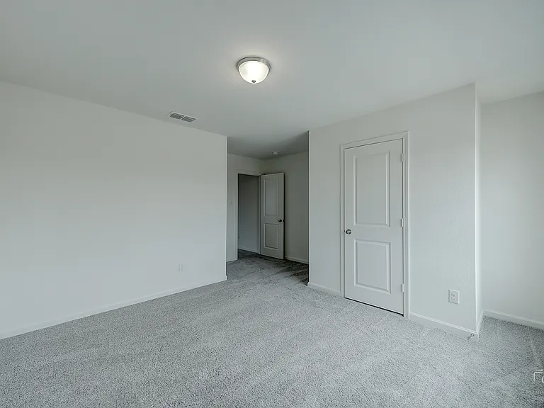 2713 Silver Leaf Ln — Photo 32
