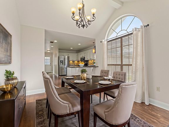 4th image of 18665 Garden Oaks Dr