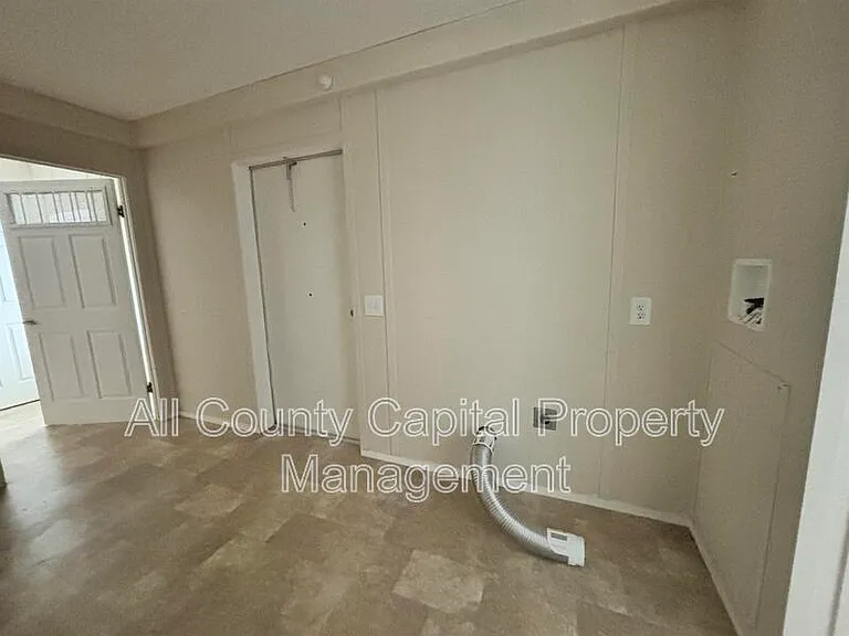 3616 W Nugent Ave — Photo 10