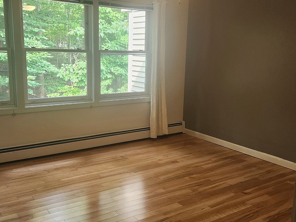 Back bedroom, second floor