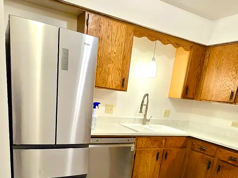 589 Dean Dr — Photo 3