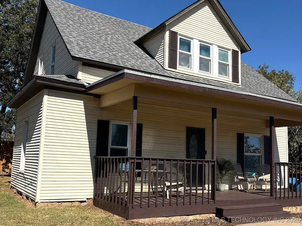 512 E Broadway St, Cushing, OK 74023