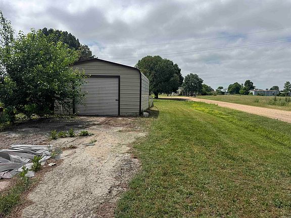 3rd image of 44 County Road 146