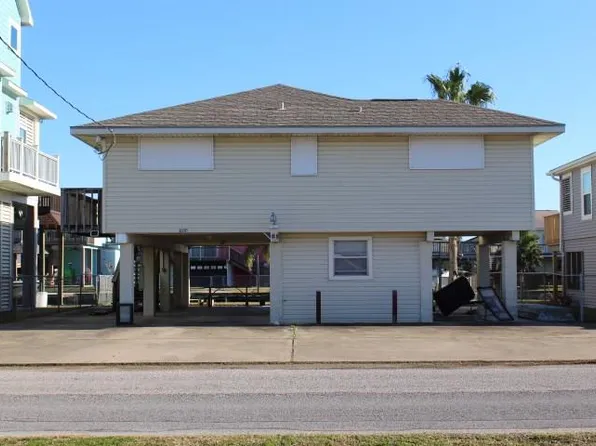 137 Tarpon St, Bayou Vista, TX 77563