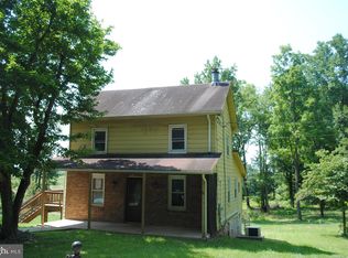 2560 Cross Section Rd, Westminster, MD 21158