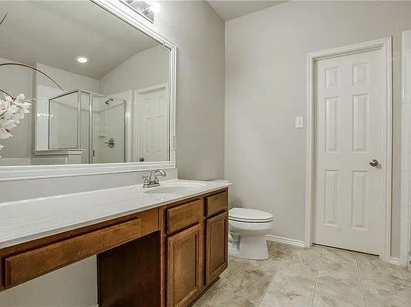 1601 Lionheart Dr — Photo 17