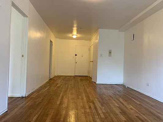 Rented by Compass | media 7
