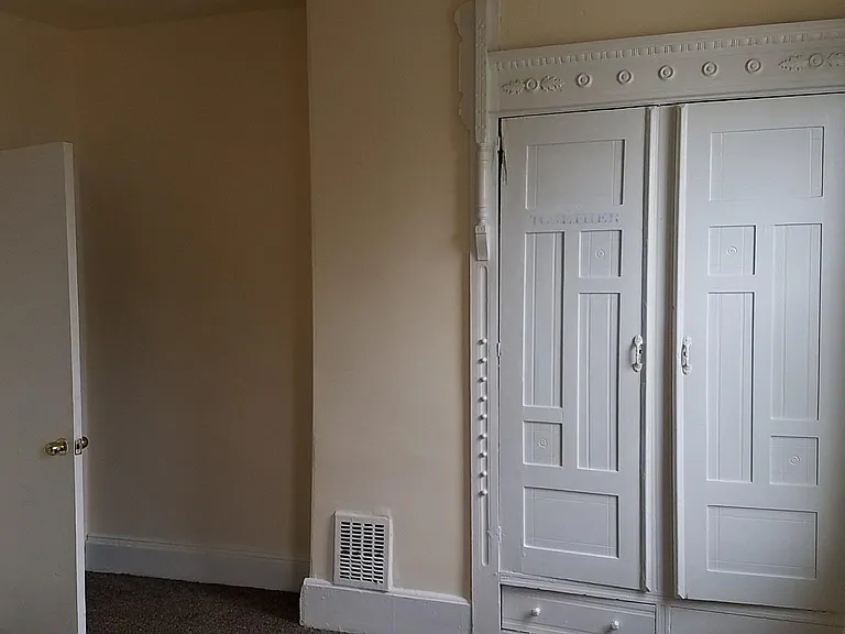 3046 Clifford St — Photo 8