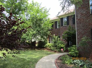1907 Regents Park Ln, Greensboro, NC 27455