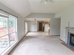 500 Valley View Dr, Frontenac, KS 66763