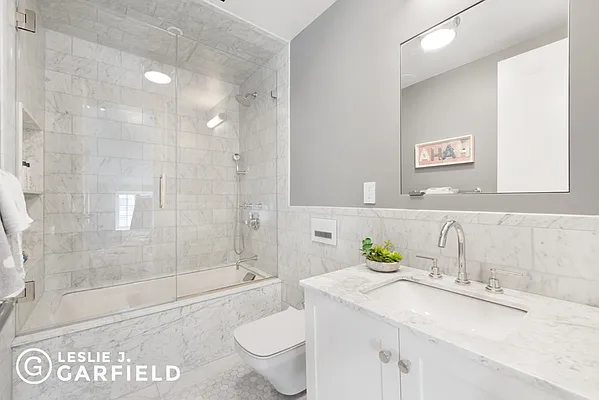 Sold by Leslie J. Garfield | media 18