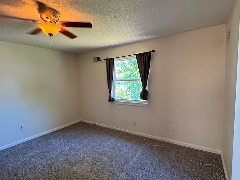 10034 W 86th St — Photo 11