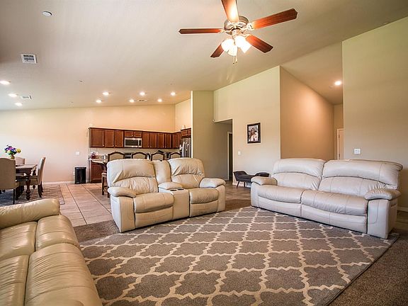 2nd image of 6615 E Saginaw Way