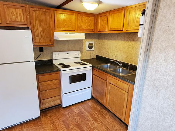 4th image of 714 E College St Lot 13