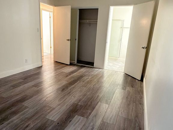 4th image of 1911 California St #25