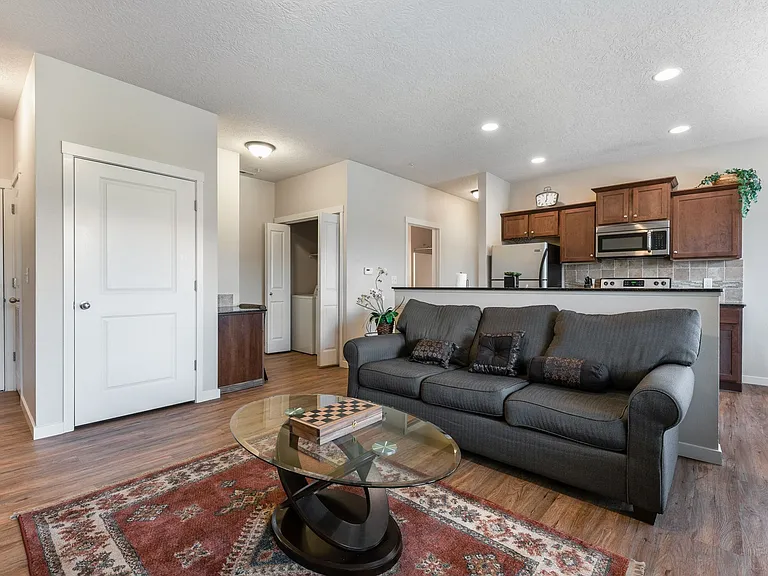 2111 S Accolade Ave — Photo 6