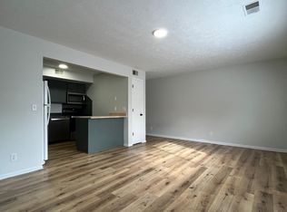 7755 Main St APT 3, Omaha, NE 68127