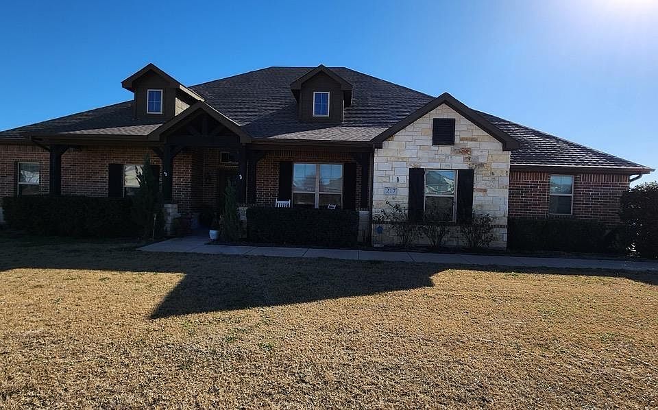 1st image of 217 Heather Ln