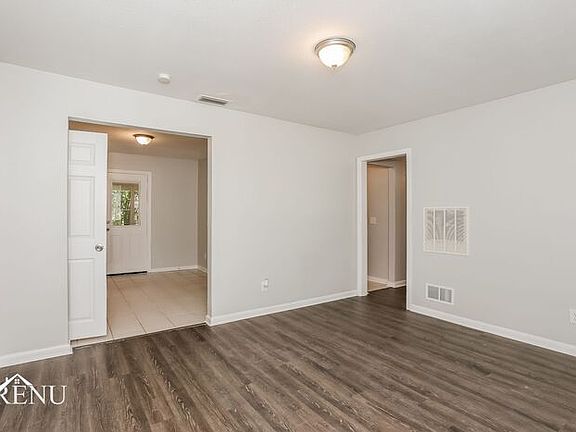 5th image of 2951 Searchwood Dr