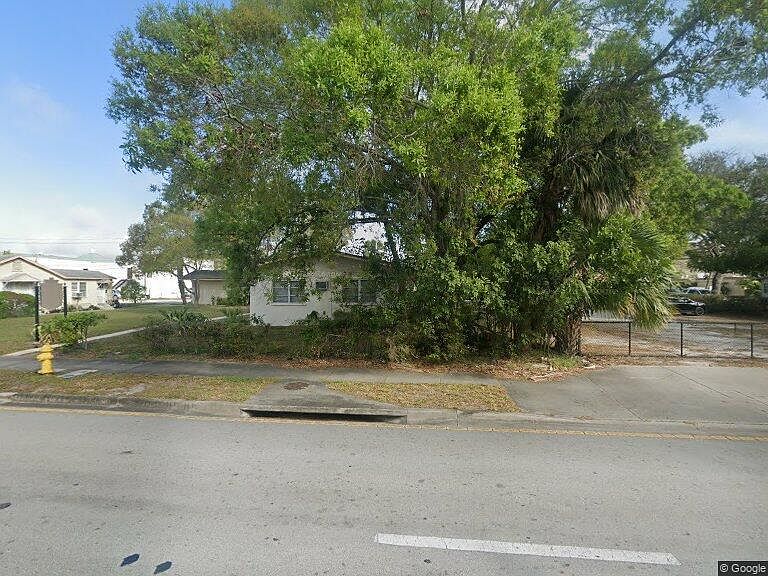 1st image of 1646 19th Pl APT 1