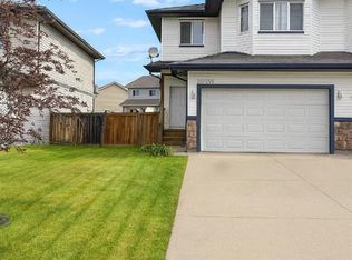 11338 82nd Ave, Grande Prairie, AB T8W0A7