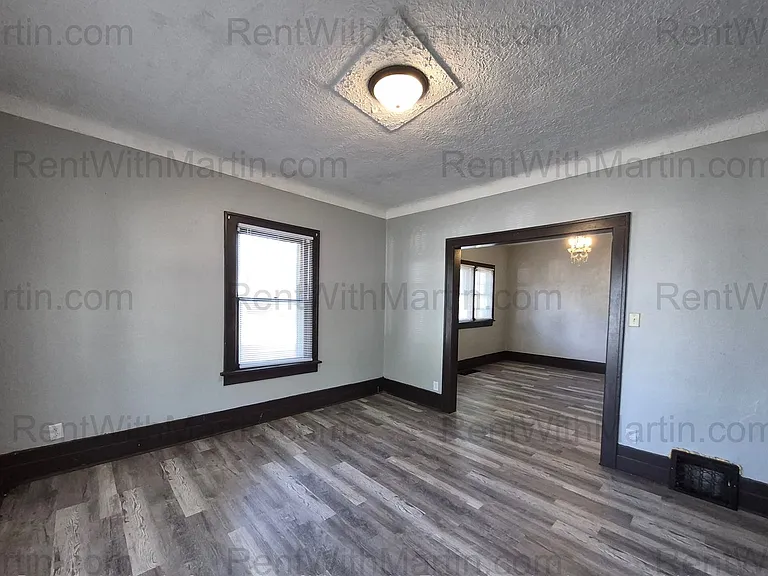 1128 Mulberry St — Photo 6