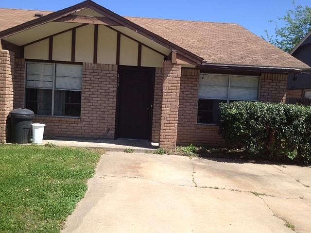 1st image of 419 S Elm Ct