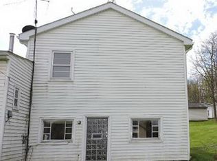 14020 Beard Rd, New Springfield, OH 44443