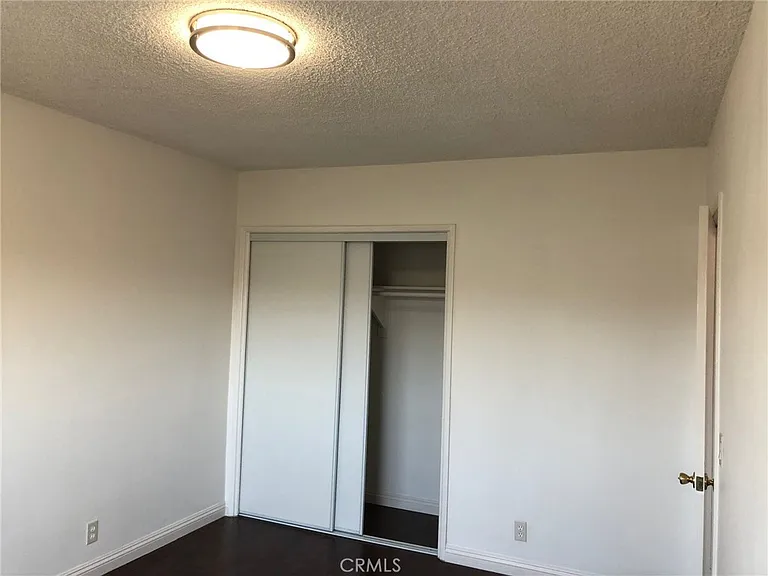 2302 Larch St #6 — Photo 8