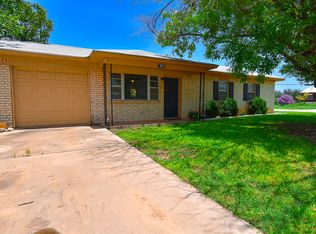 900 Sagemont Dr, Brady, TX 76825