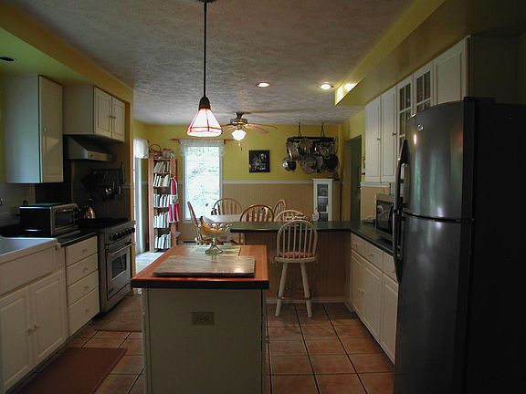 2nd image of 3486 Bermuda Ave