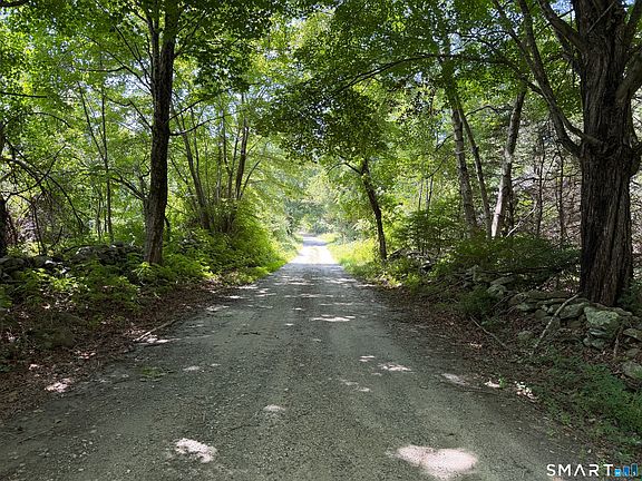 2nd image of 121 Walker Road