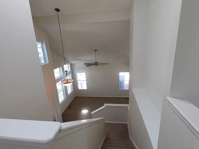 9786 Buckingham Ct — Photo 15