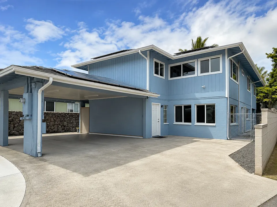 332 Uluniu St