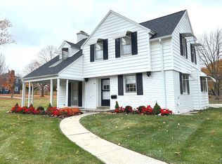 2 Scott Ct, Adrian, MI 49221