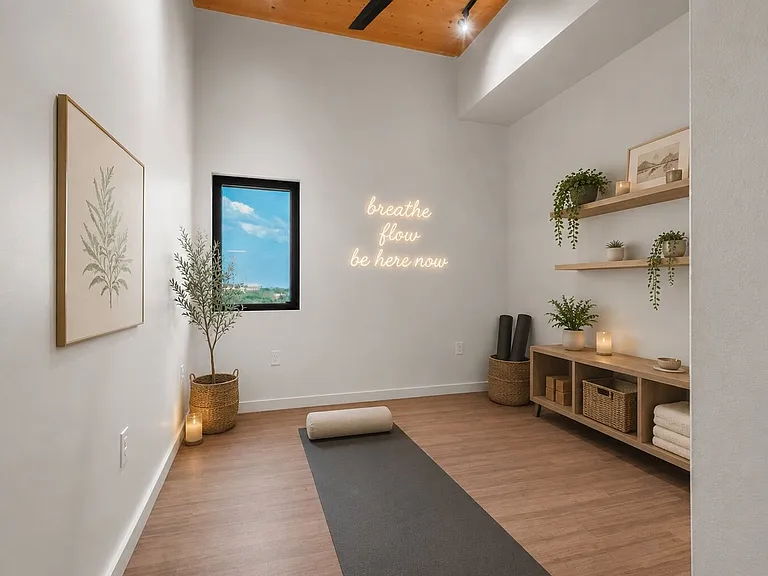 Nova Austin — Photo 29
