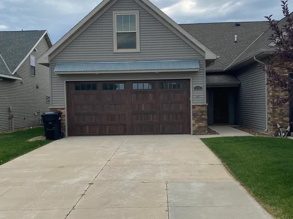 406 Long Dr, Watford City, ND 58854