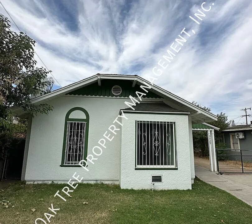 3529 E McKenzie Ave