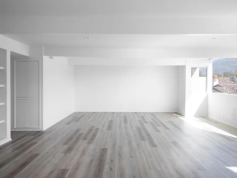 1825 State St #301 — Photo 7