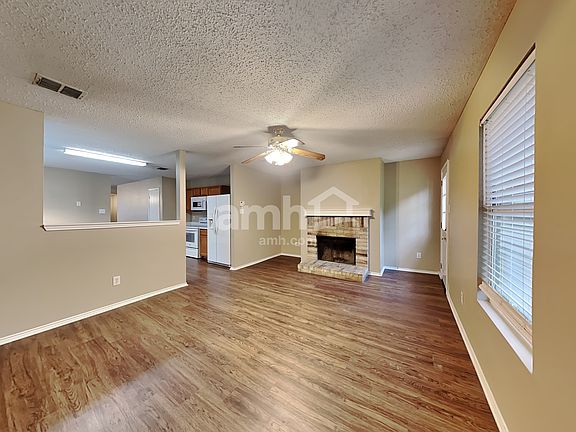 3rd image of 8405 Swan Park Dr